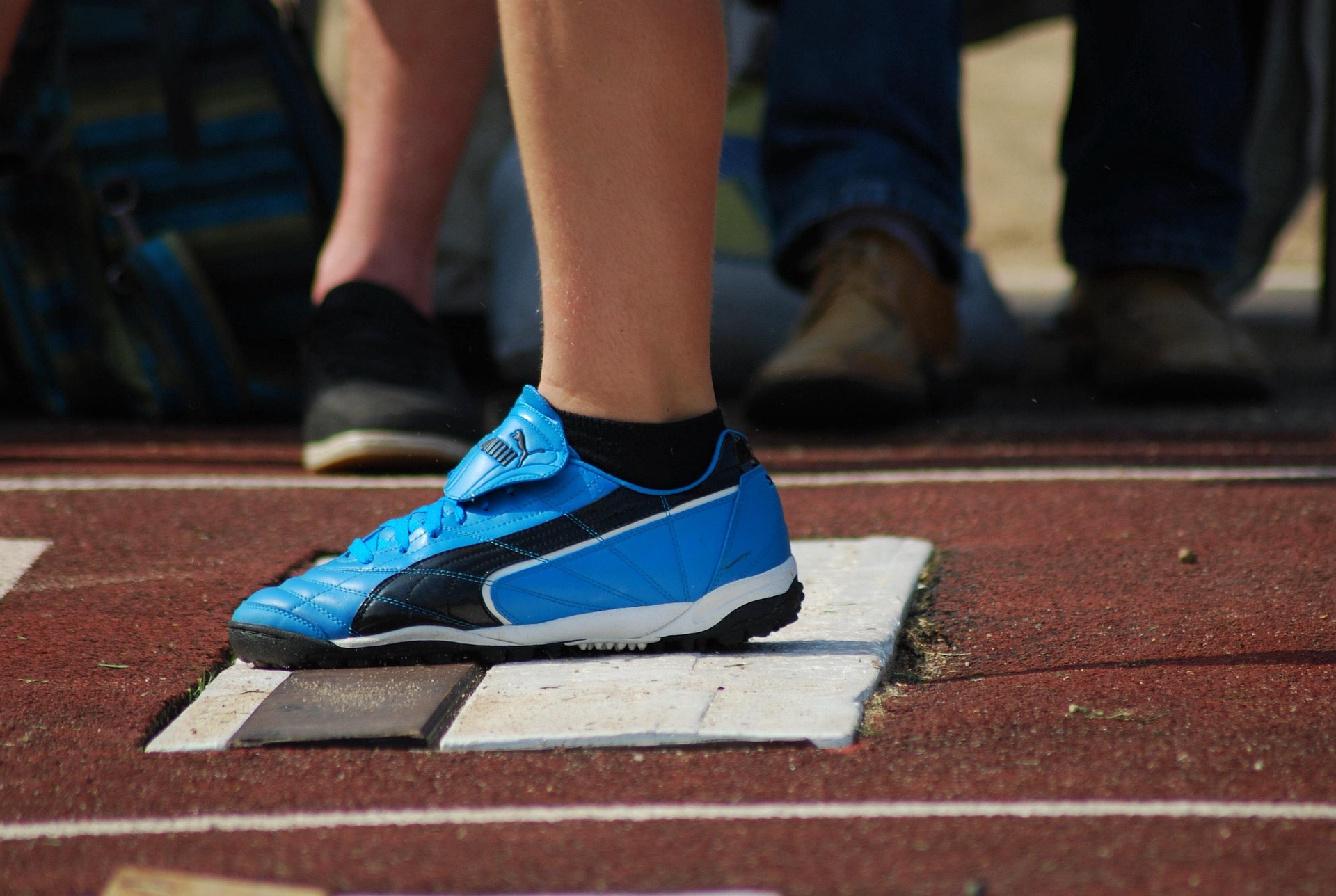shoe-5981770_1920.jpg
