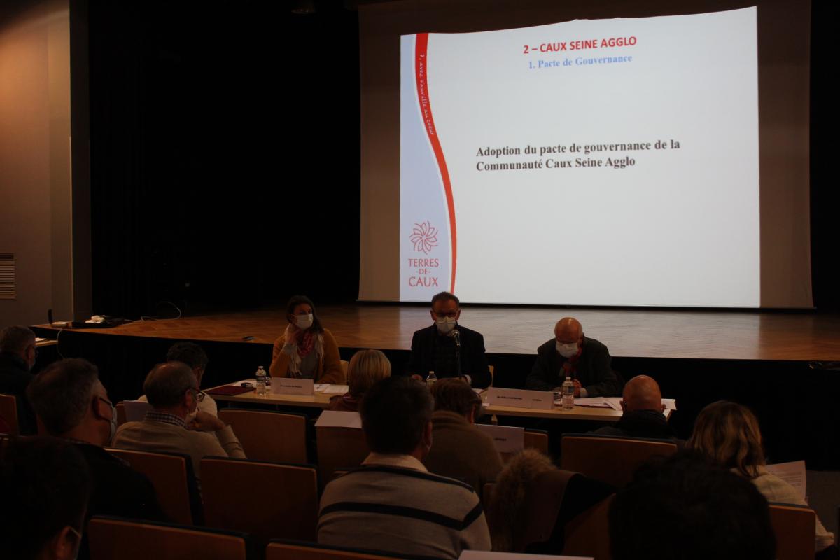 Séance Conseil municipal.JPG