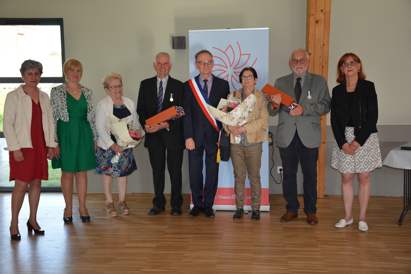 remise de médaille (1).jpg