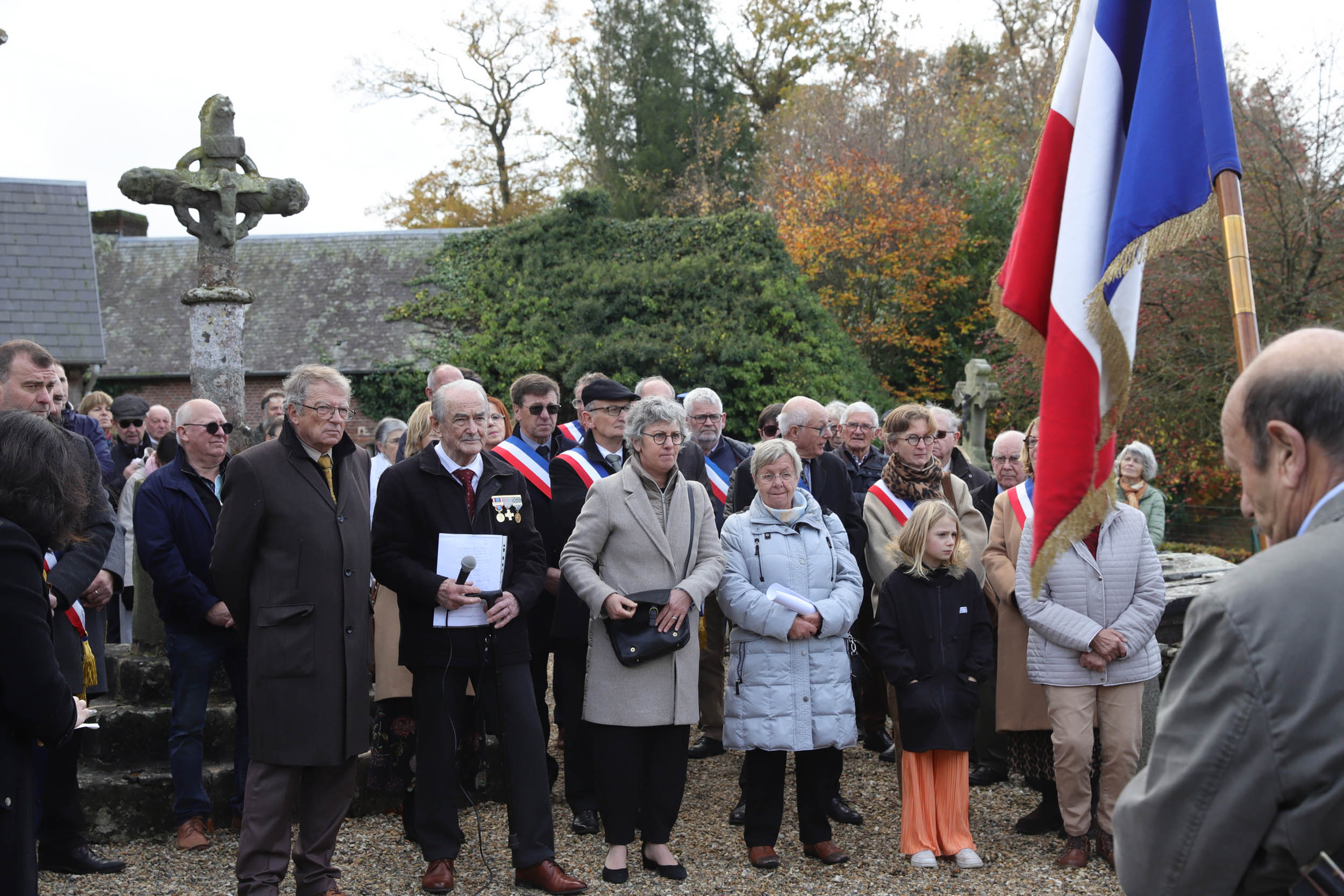 Cérémonie intercommunale.jpg Cérémonie intercommunale.jpg