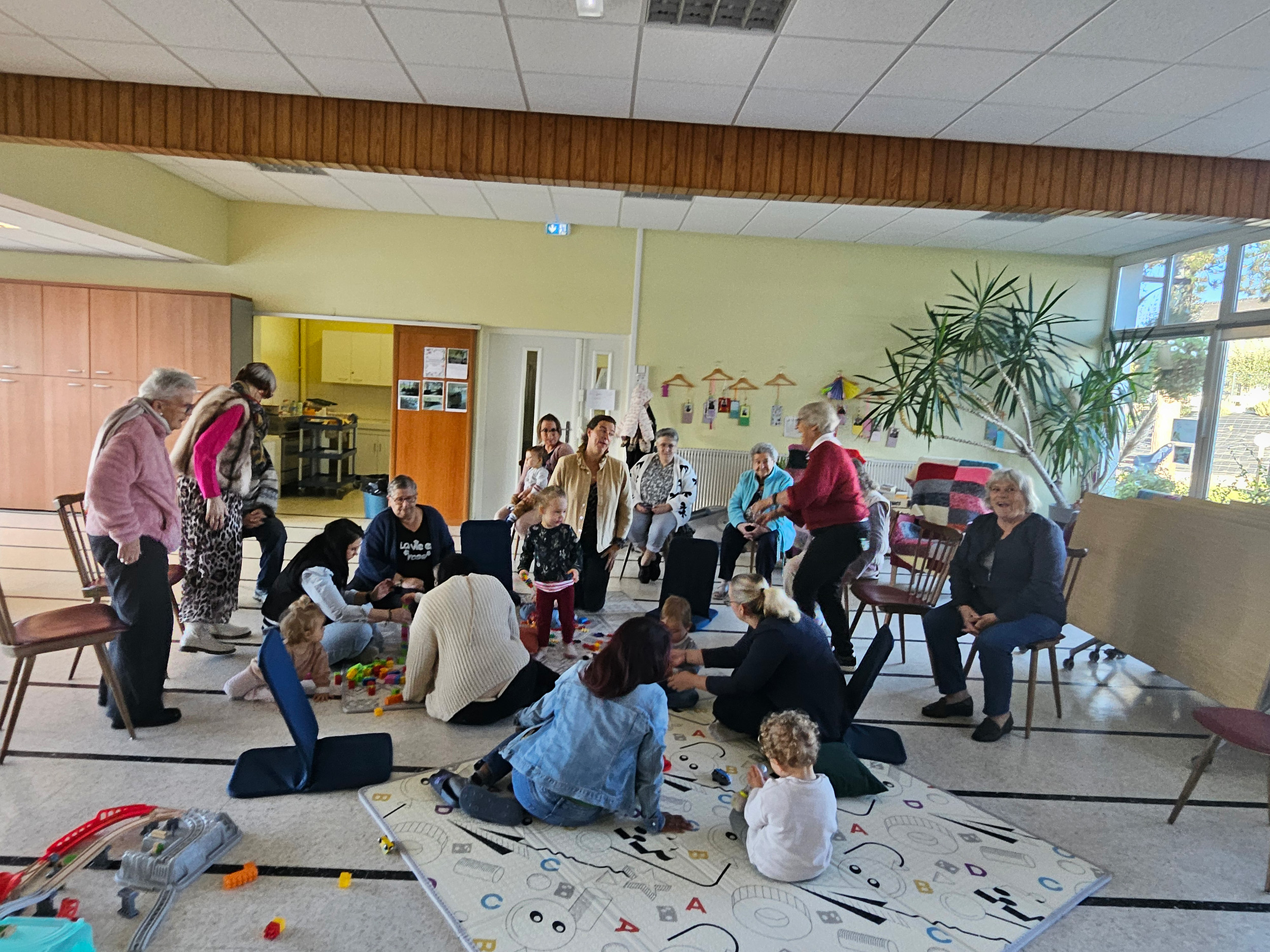 Atelier intergénérationnel.jpg
